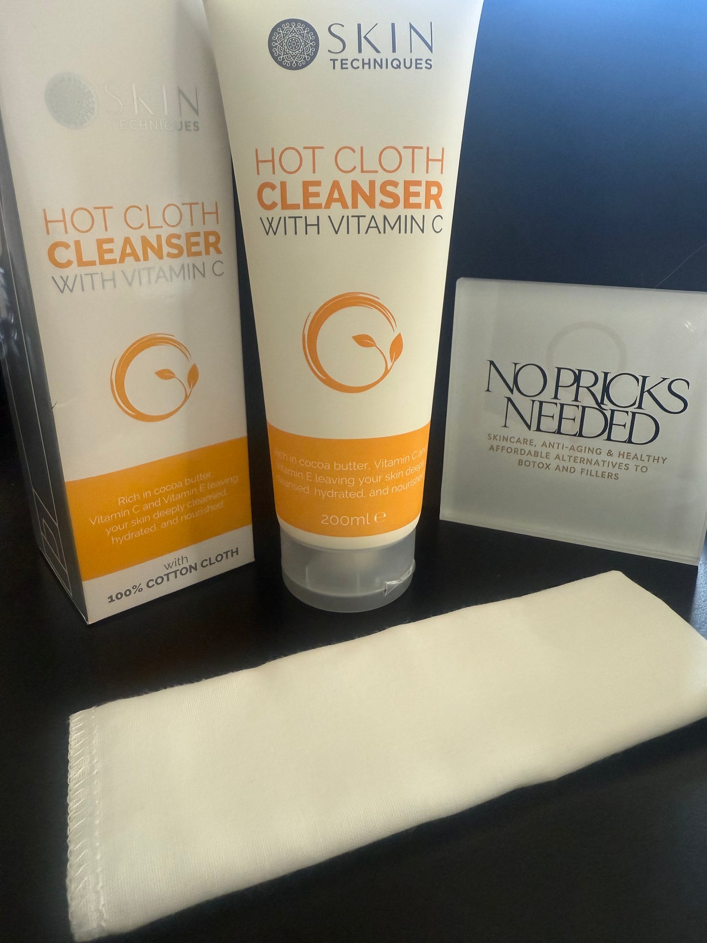 Hot cloth cleanser